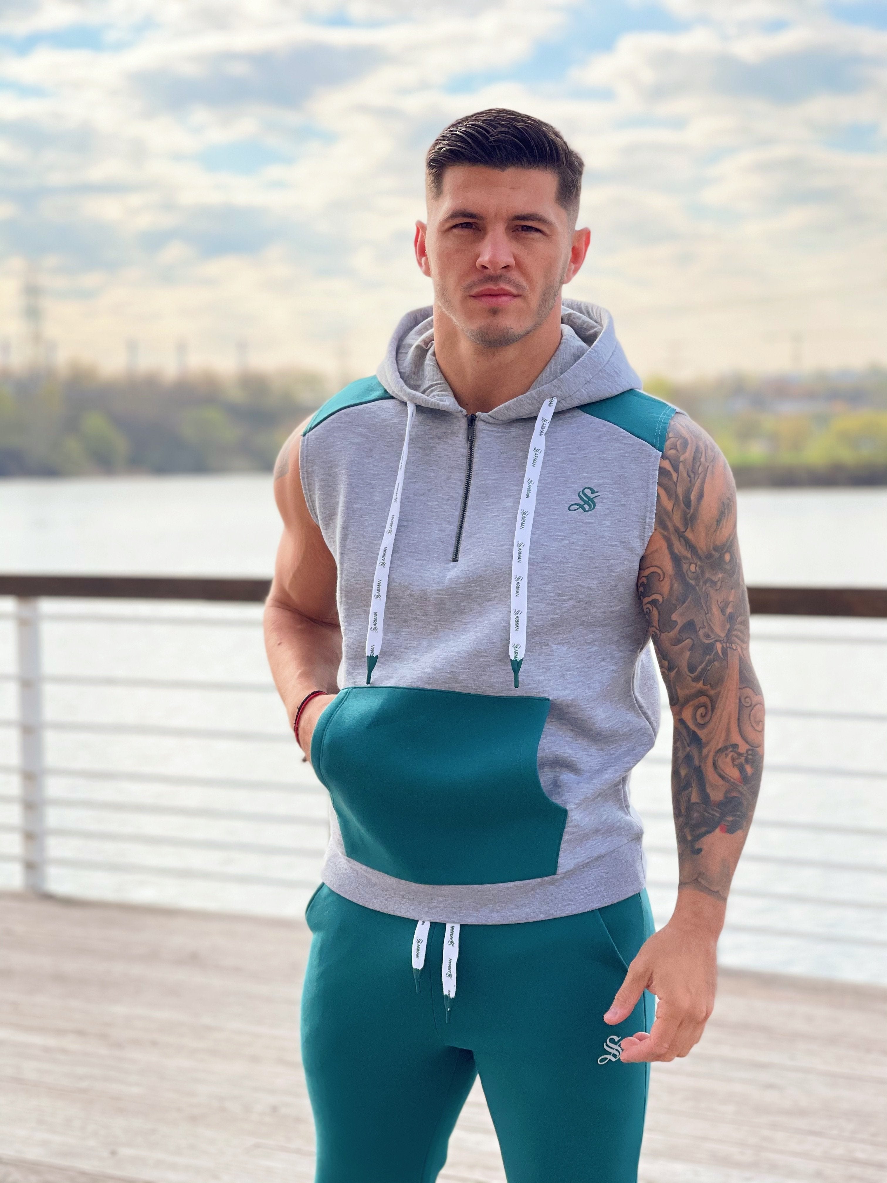 Sleeveless discount hoodie fashion